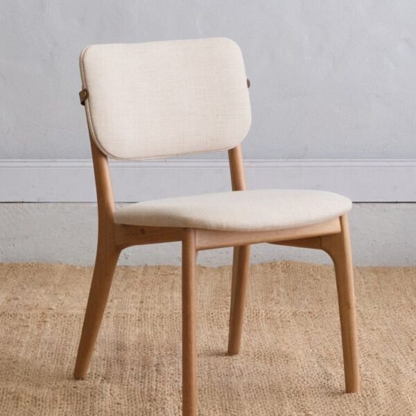 Silla Petit tapizadas tipo lino natural